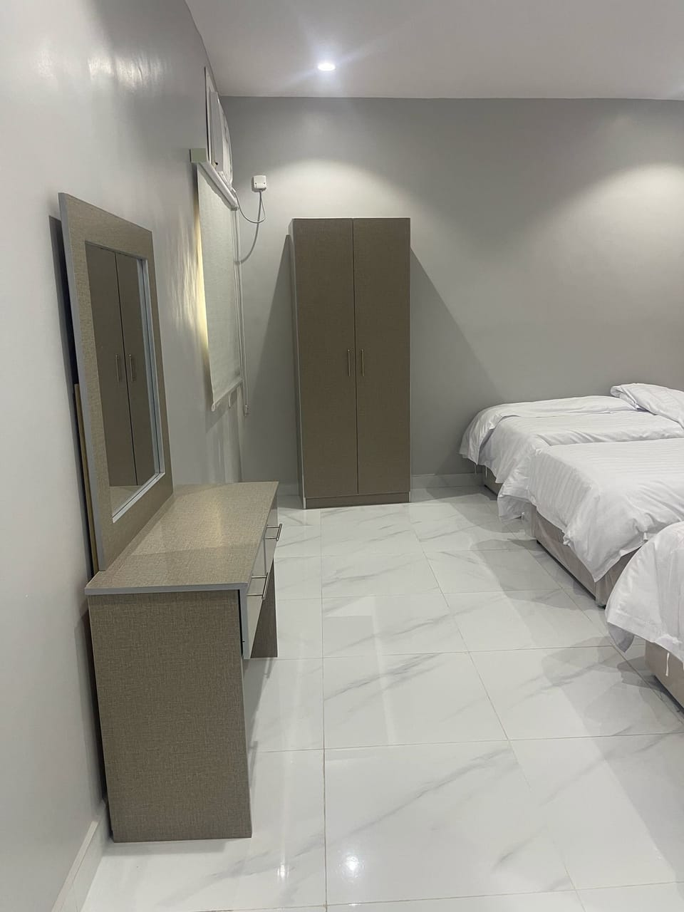 Basic Triple Room, City View | In-room safe, WiFi (free)
