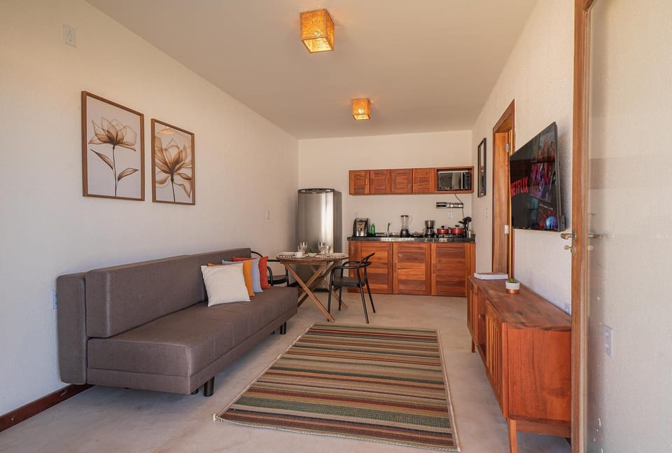 Basic Bungalow | Living area