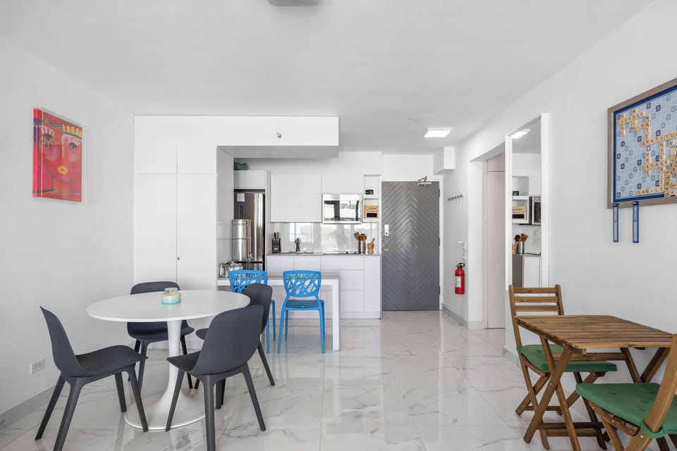 Studio | Dining