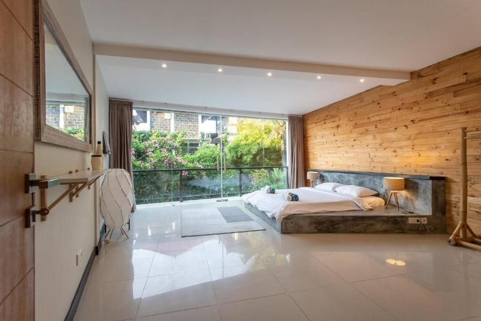 Deluxe Apartment, Balcony, Garden View | Free WiFi