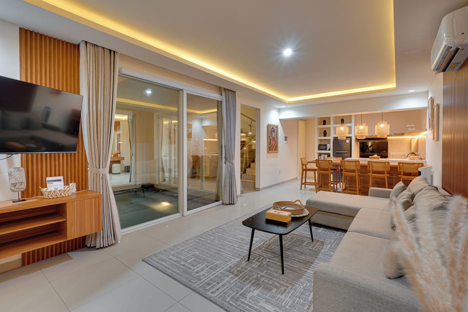 Villa, Balcony, Pool View | Living room | 55-inch Smart TV with digital channels, Netflix, streaming services