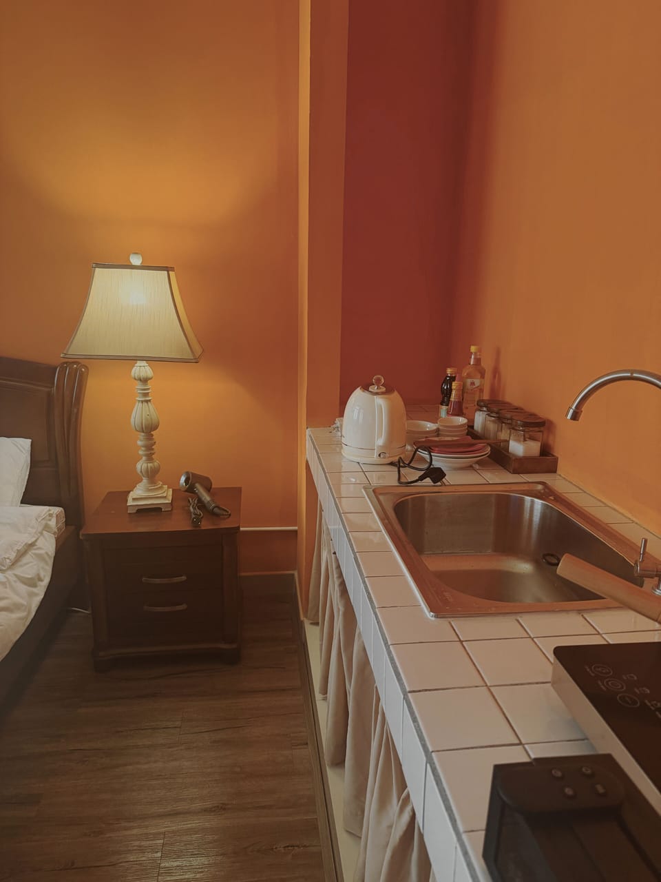 Basic Double Room, City View | Premium bedding, minibar, WiFi (free), bed sheets