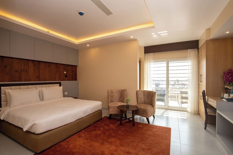 Deluxe Double or Twin Room | Desk, laptop workspace, soundproofing, free WiFi