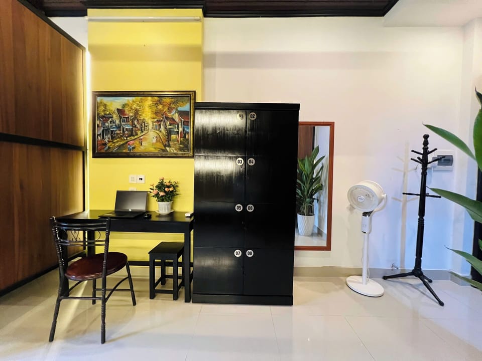 Basic Shared Dormitory, Courtyard View | Interior