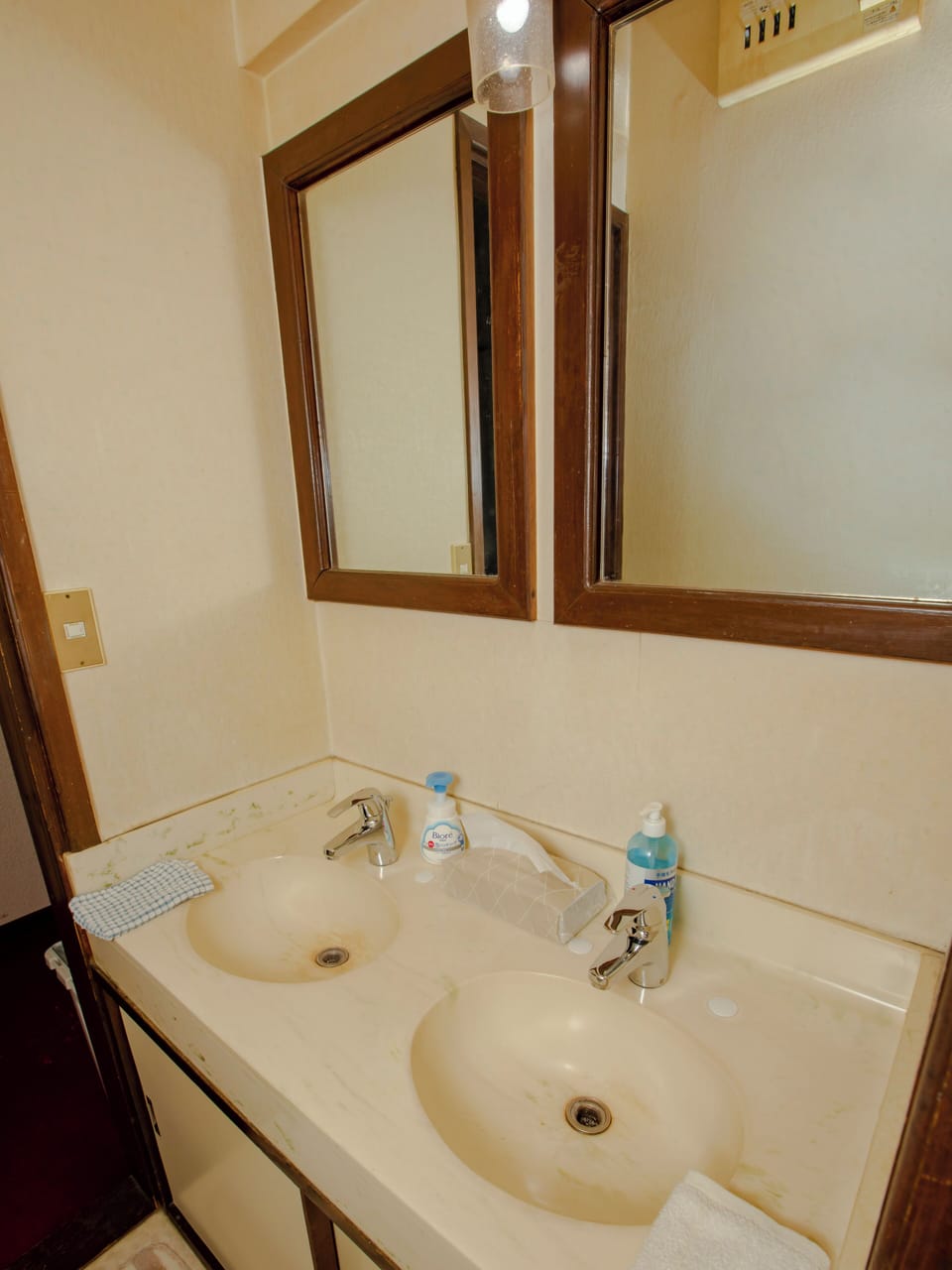 Free toiletries, hair dryer, soap, shampoo