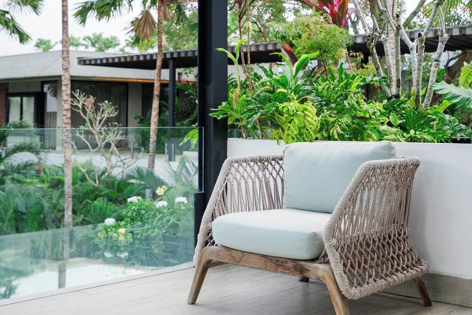 Luxury Villa | Balcony