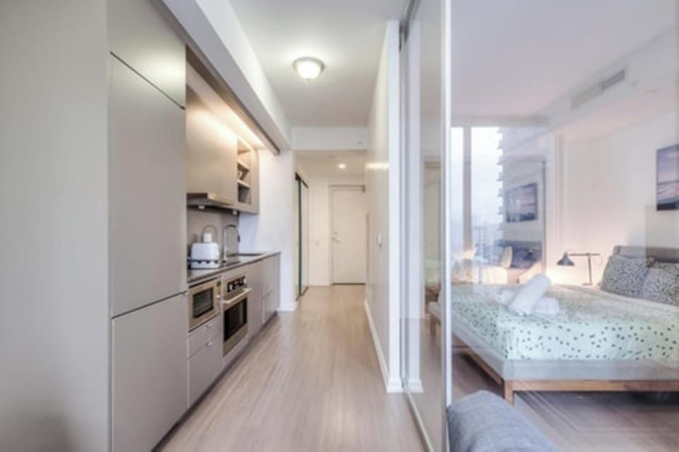 Junior Apartment, 1 Bedroom, Kitchen, City View | Desk, iron/ironing board, cribs (surcharge), WiFi (free)