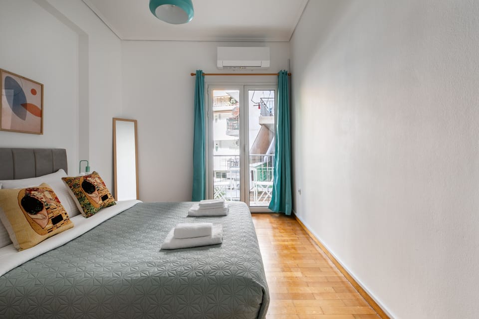 Apartment, 1 Double Bed with Sofa bed, Kitchen, City View | Premium bedding, blackout drapes, iron/ironing board, WiFi (free)