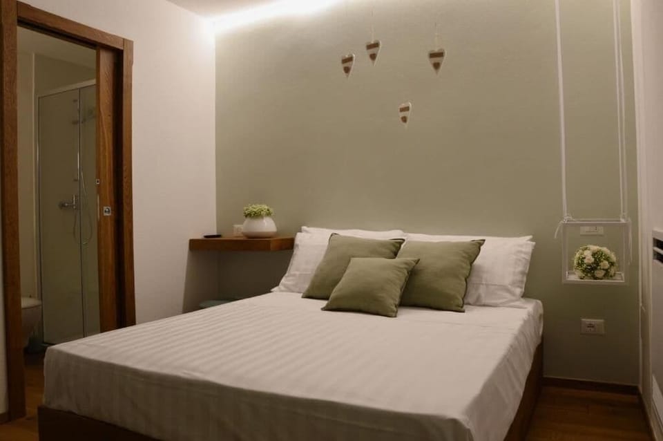 Double Room, Balcony, Courtyard View | Soundproofing, WiFi (free)