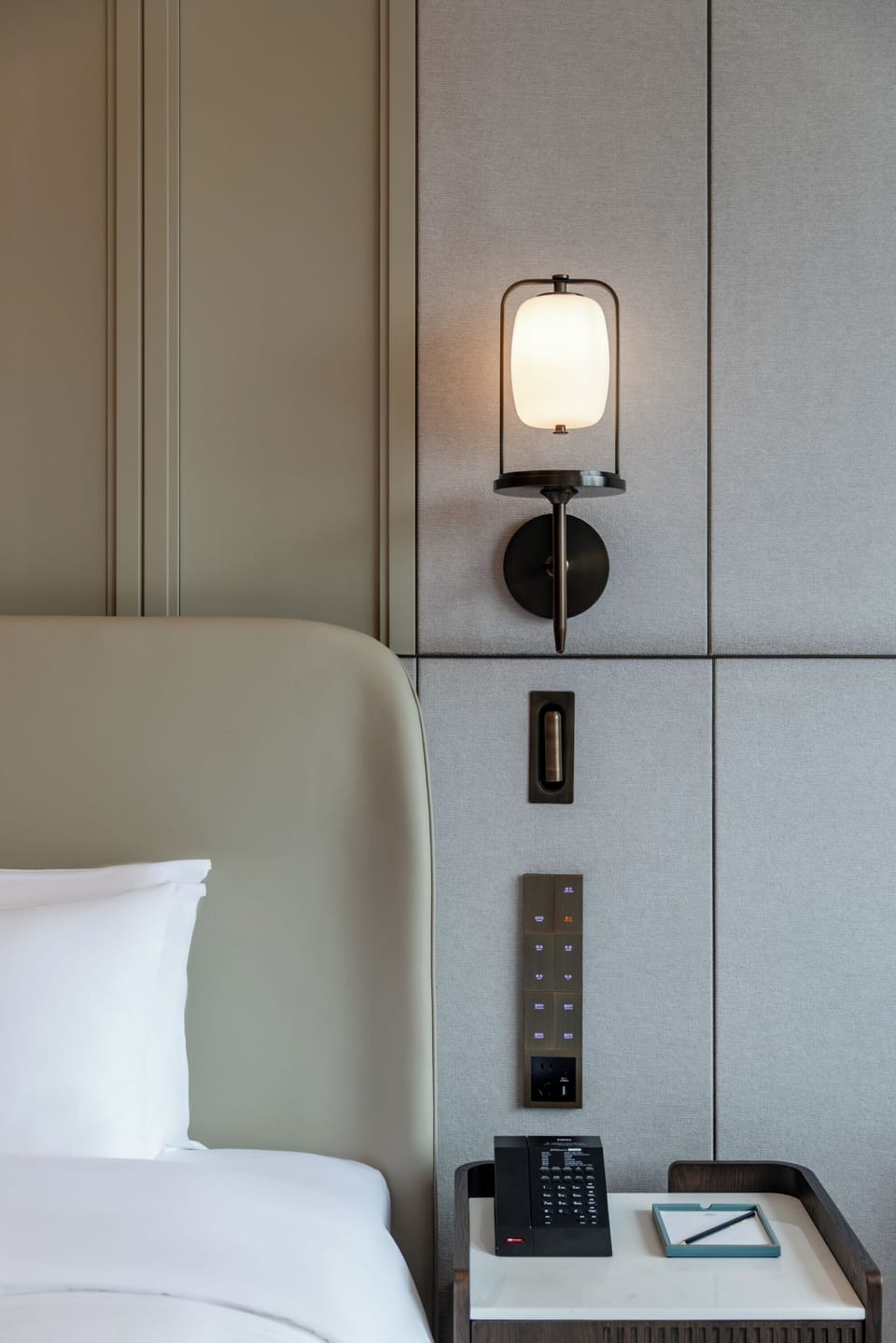 Standard Double Room | In-room safe, desk, iron/ironing board, WiFi (free)