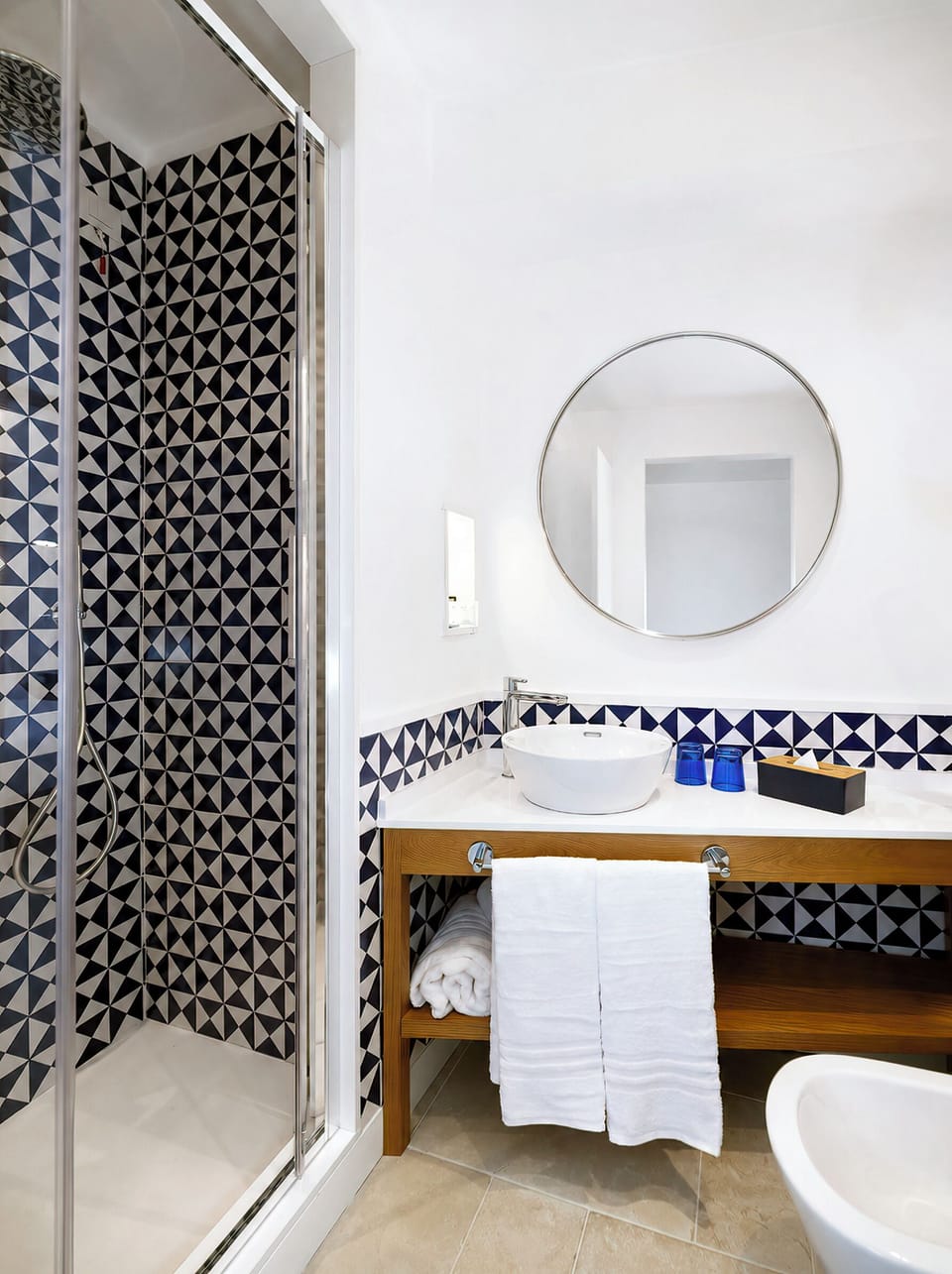 Classic Double or Twin Room | Bathroom | Shower, hair dryer, towels, soap