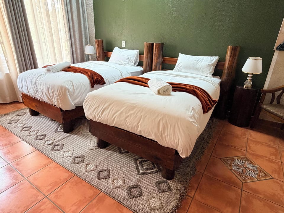 Standard Double or Twin Room | Desk, WiFi (free)