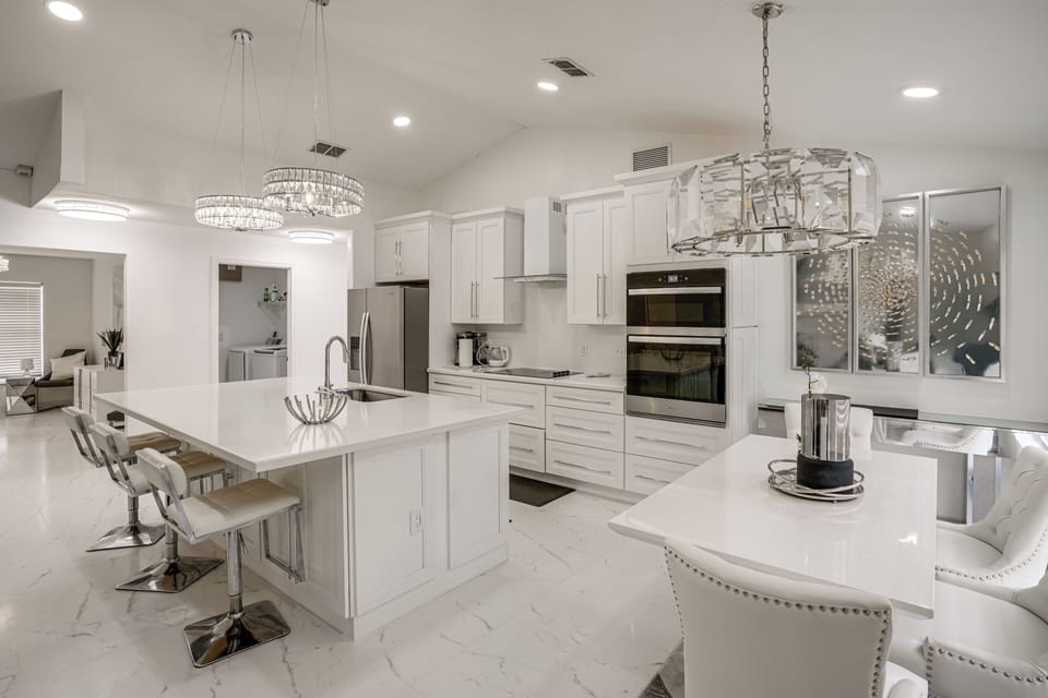 House (4 Bedrooms) | Interior