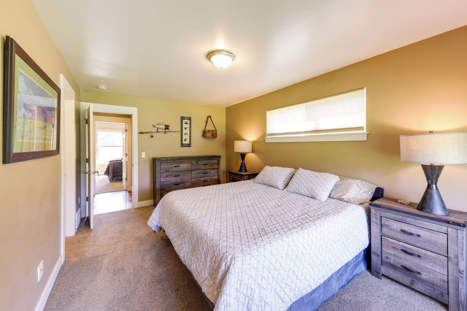 House (3 Bedrooms) | Interior