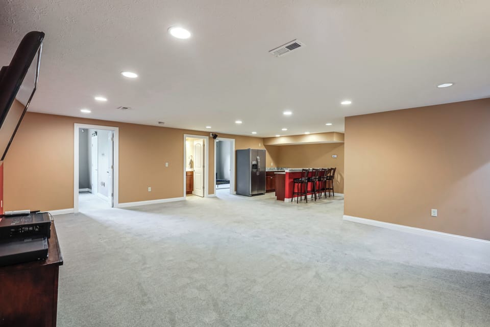 House (Multiple Bedrooms) | Interior
