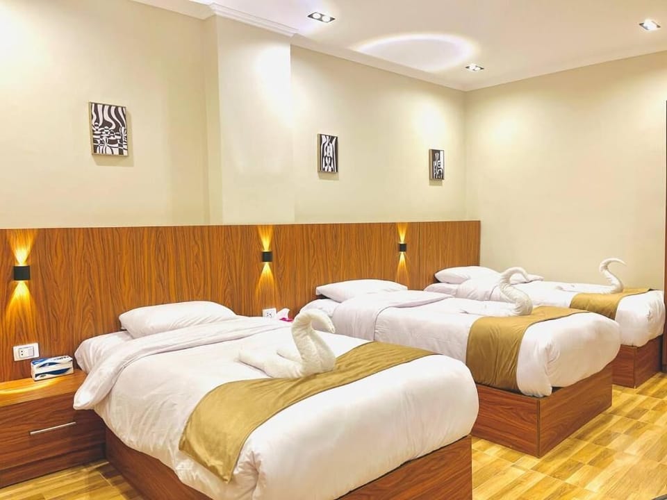 Superior Triple Room | In-room safe, WiFi (free), bed sheets