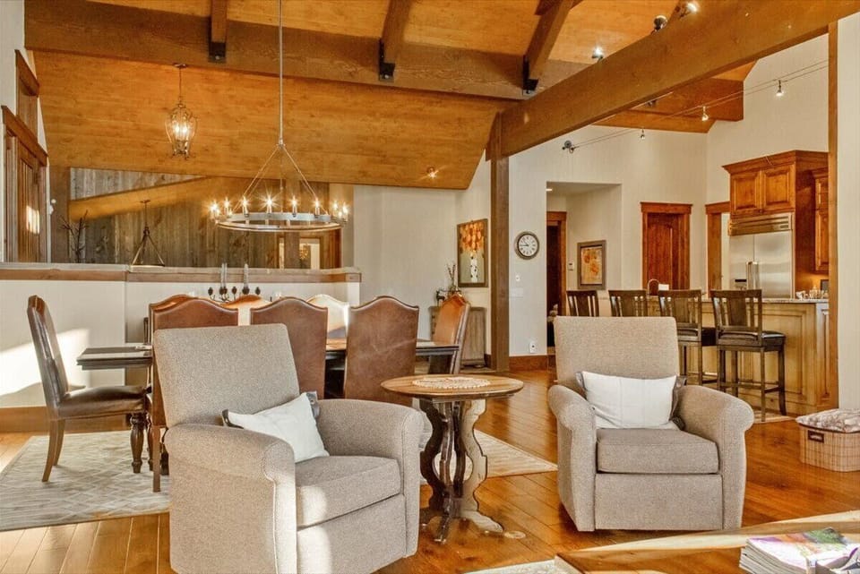 House, Multiple Beds, Mountain View (A-S-290TCD) | Interior
