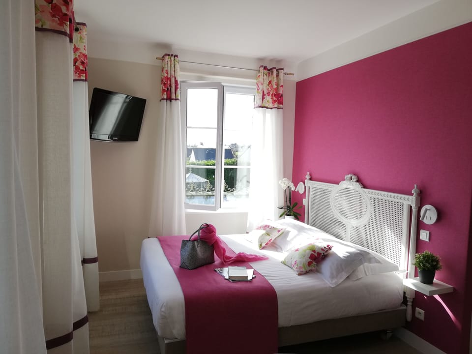 Classic Double Room, Located in Villa Ramade | Premium bedding, individually decorated, individually furnished, desk