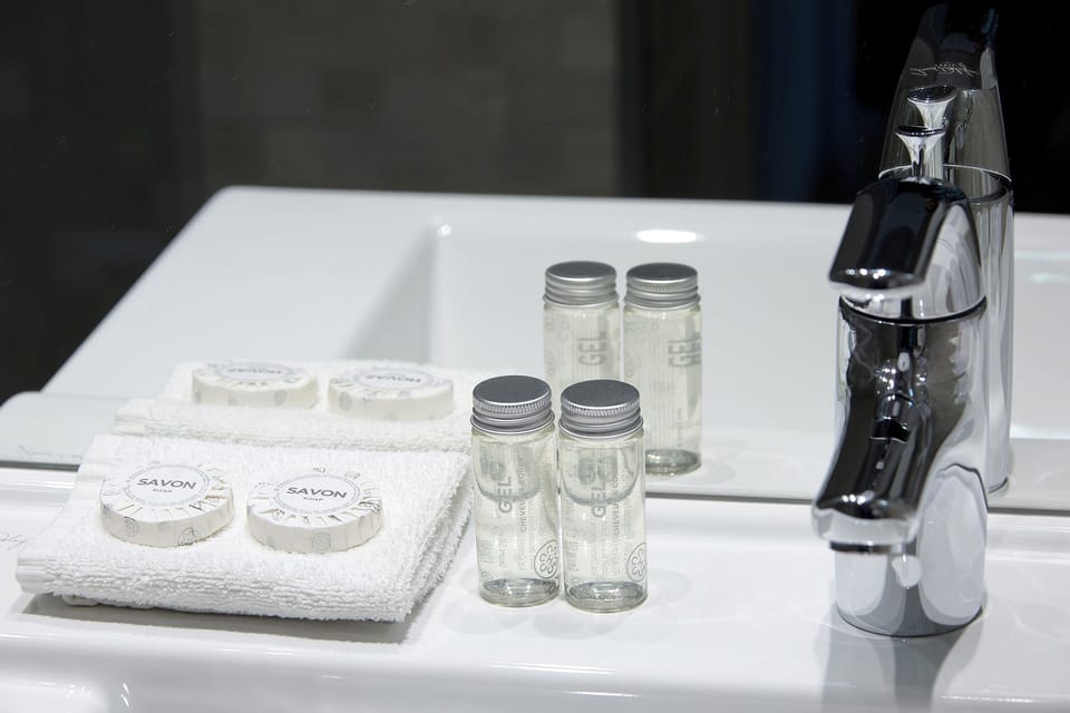 Room amenity