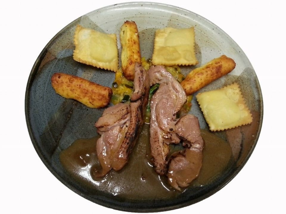 Lunch and dinner served