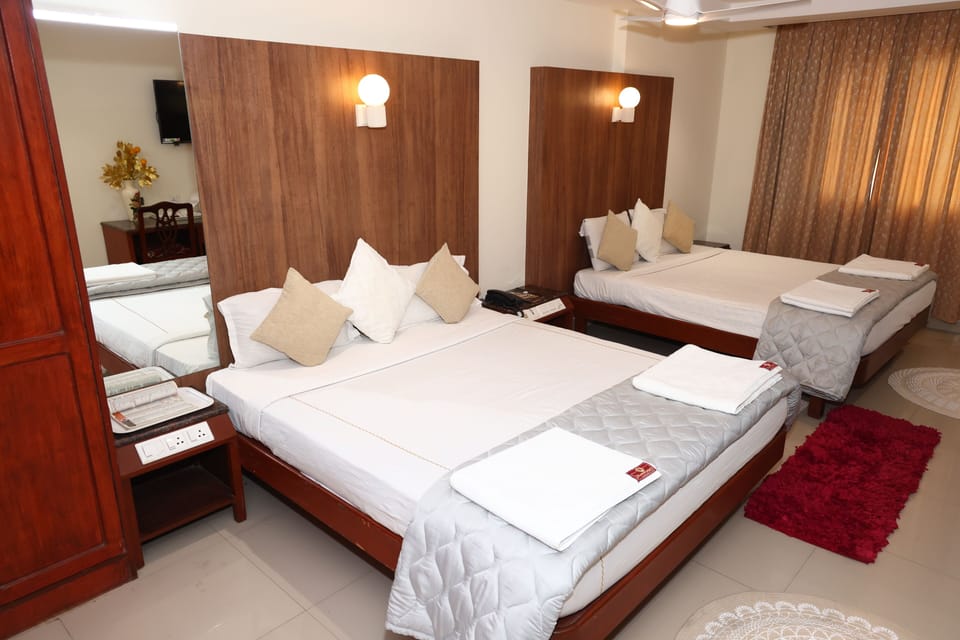 Presidential Suite, City View | Desk, laptop workspace, WiFi (free)