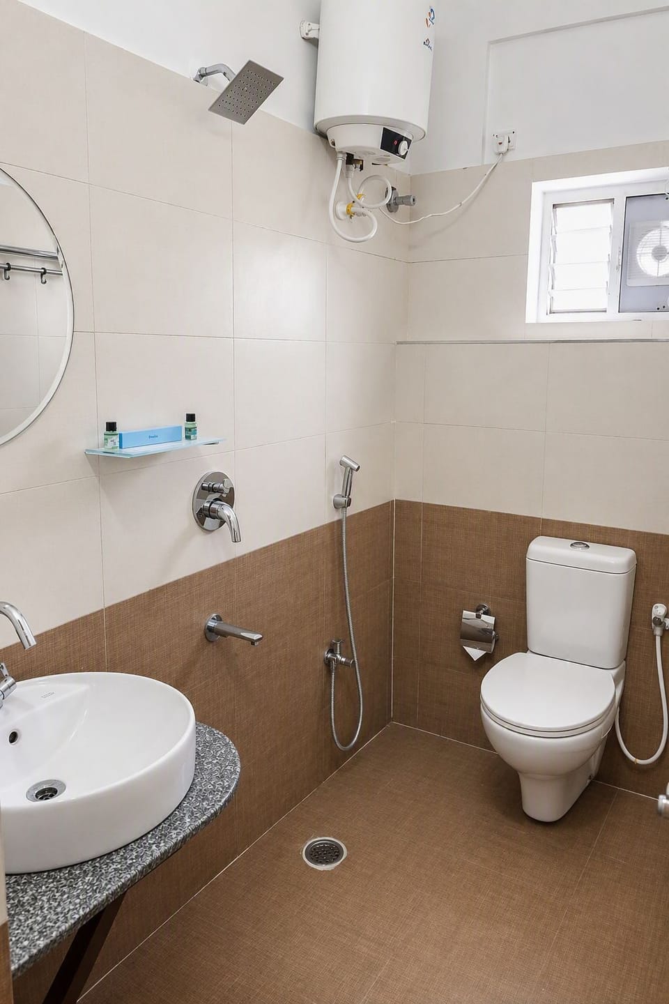 Standard Room | Bathroom | Shower, free toiletries, towels, soap