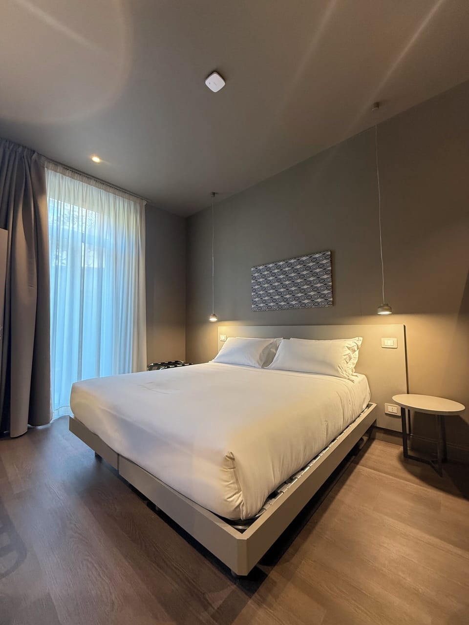 Classic Room | In-room safe, soundproofing, WiFi (free)