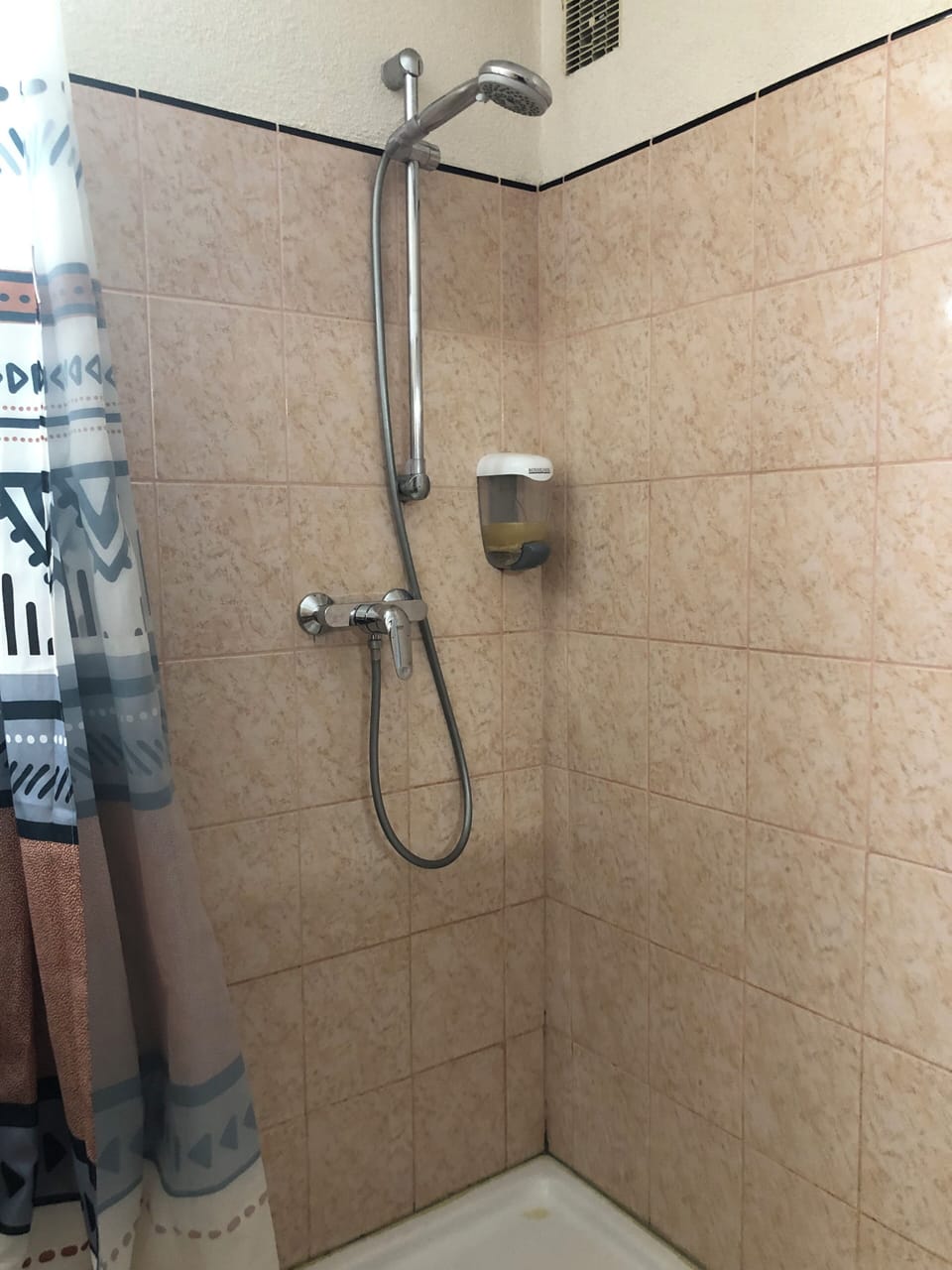 Classic Room, Mountain View | Bathroom