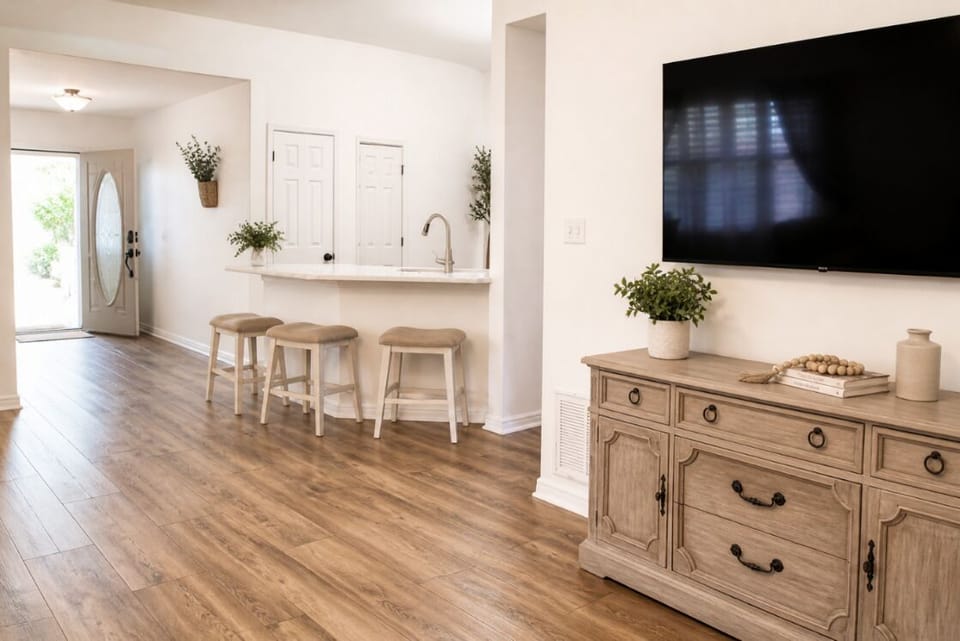 House, Multiple Beds (Saltwater Haven) | Interior