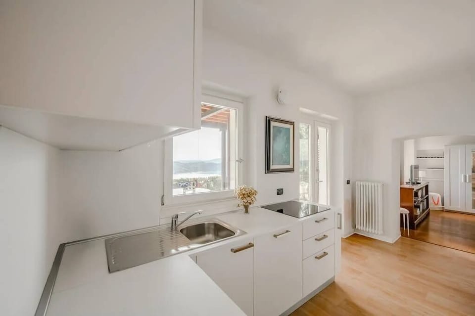Villa, Multiple Beds, Mountain View (Villa Dagnente) | Private kitchen