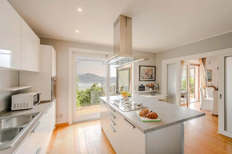Villa, Multiple Beds, Mountain View (Villa Dagnente) | Private kitchen