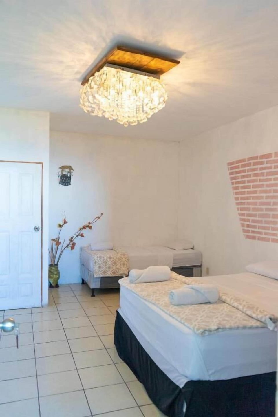 Comfort Double Room, Private Bathroom, Mountainside | Laptop workspace
