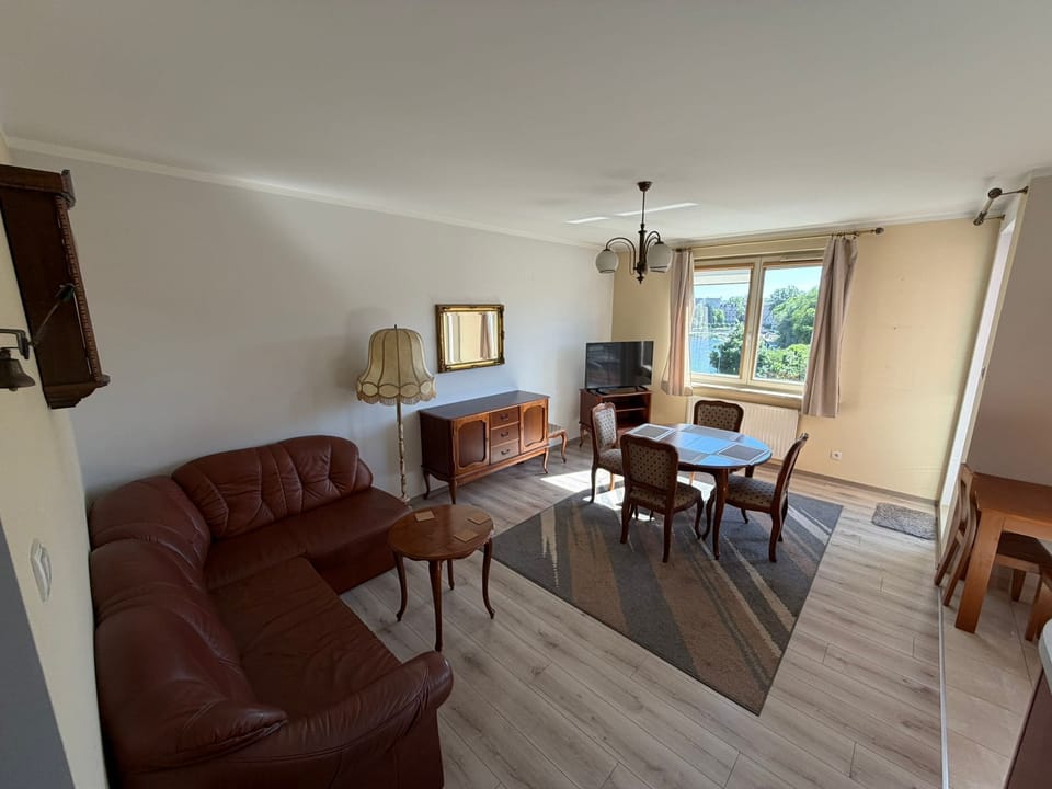 Comfort Apartment, Balcony | Living area