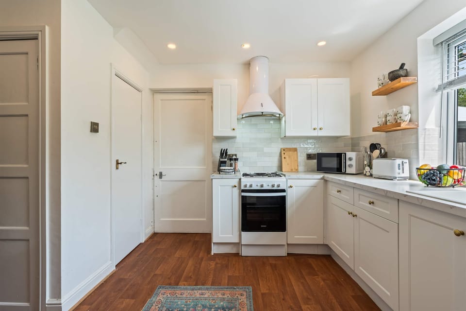 House | 3 bedrooms, high-speed internet