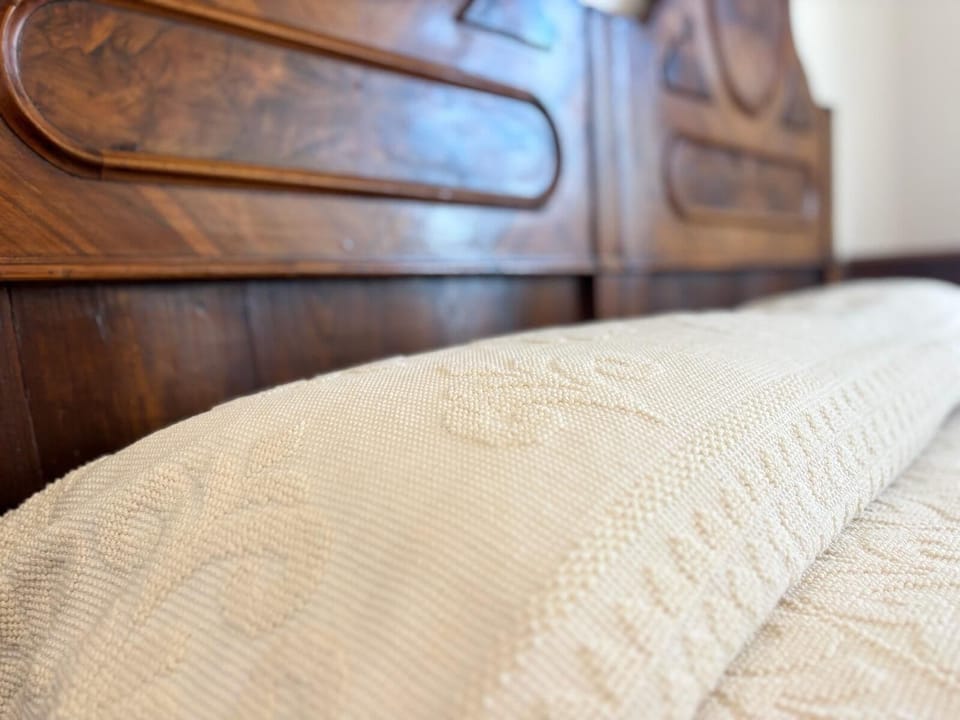 Deluxe Room, City View | Miscellaneous
