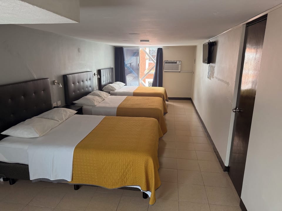 Basic Triple Room | WiFi (free)