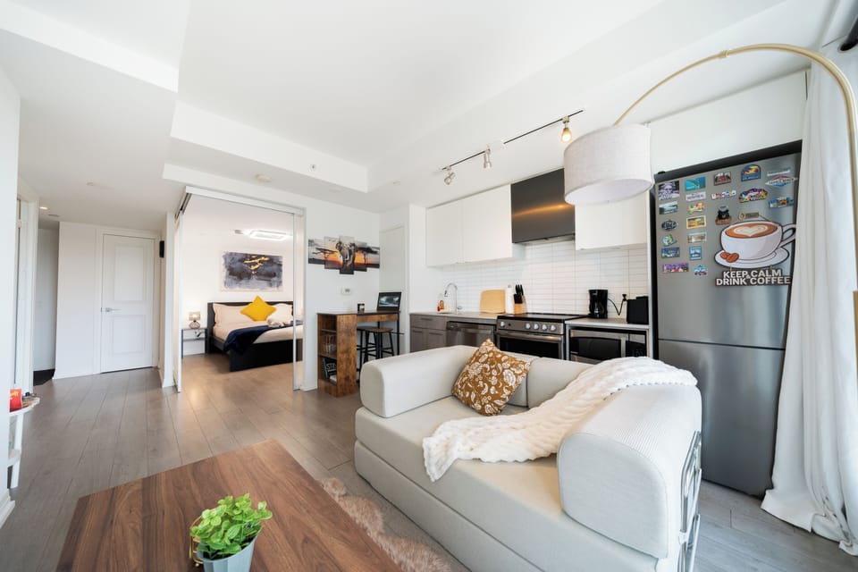 Deluxe Studio | Living area