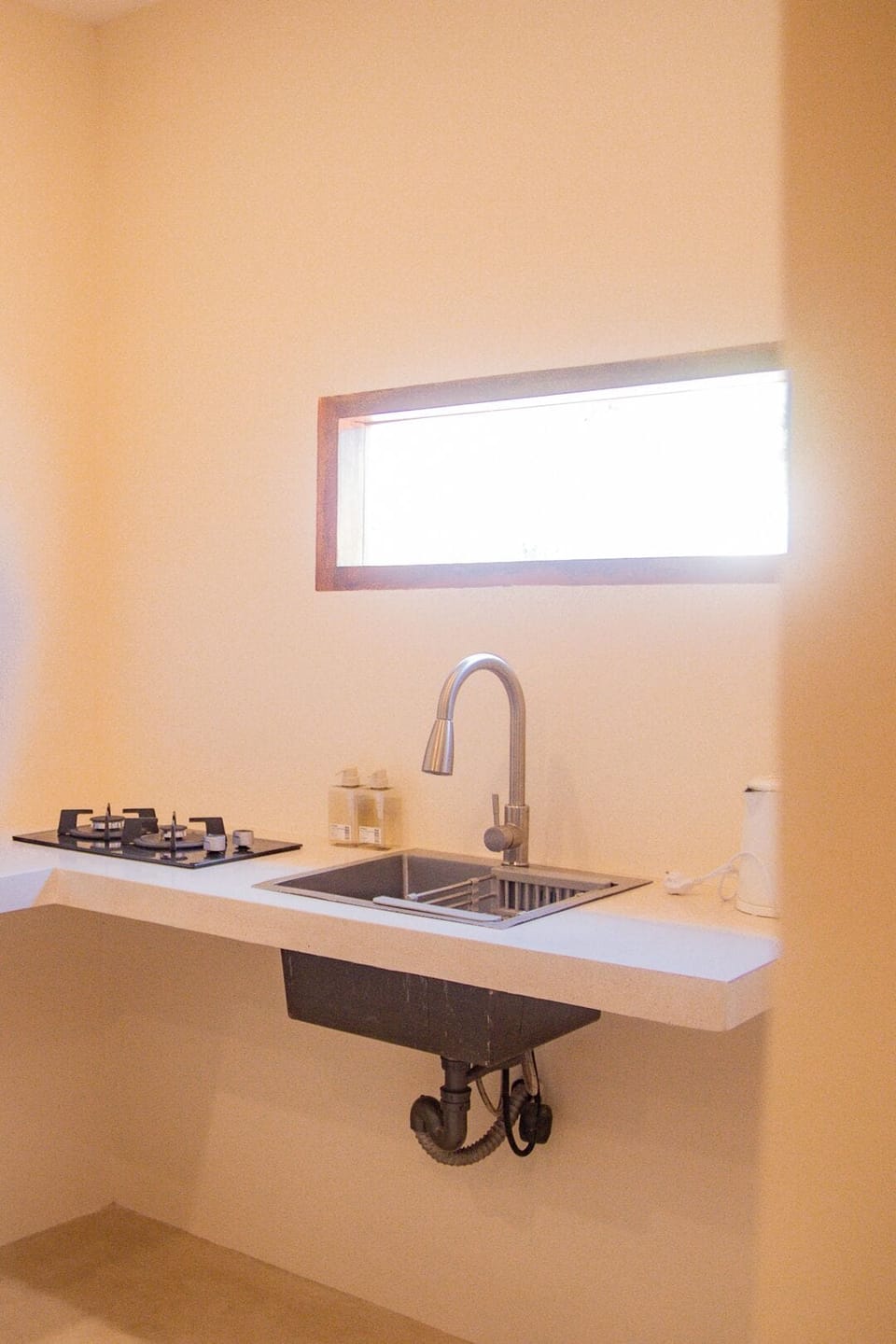 Room | Private kitchen | Mini-fridge, cookware/dishes/utensils