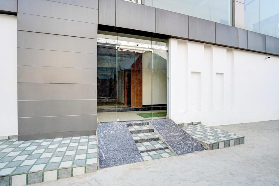 House | Reception