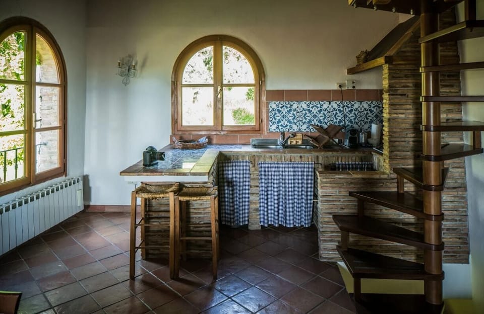 Comfort Apartment, Non Smoking, Hill View | Private kitchen