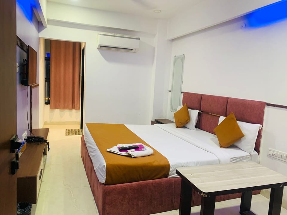 Deluxe Room | Desk, WiFi (free)