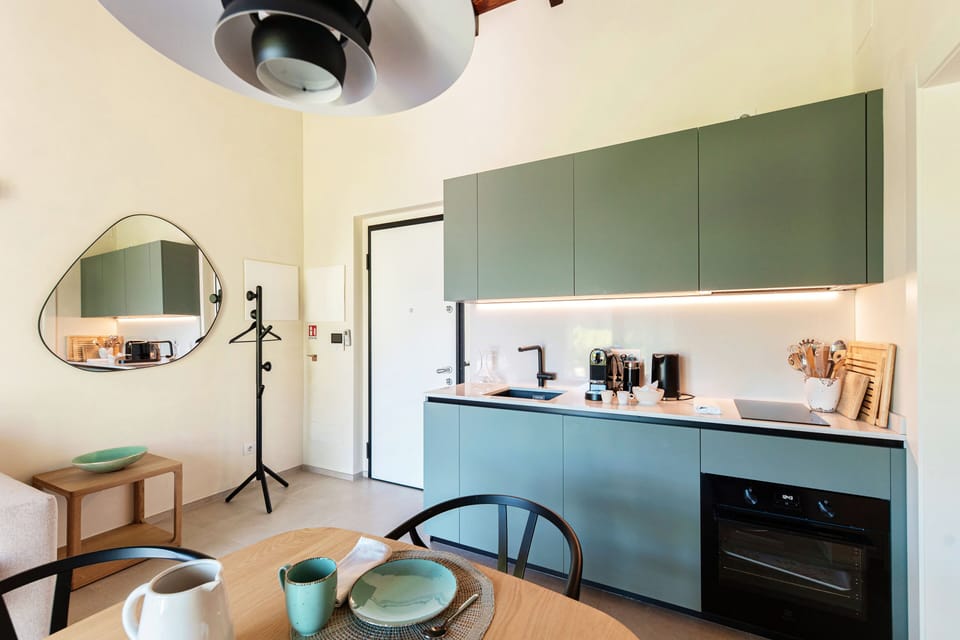 Apartment, Lake View | Private kitchen | Espresso maker, full-size fridge, oven, stovetop