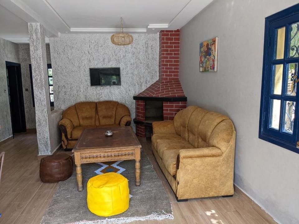 Family Room, Garden View | Interior