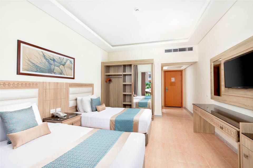 Minibar, in-room safe, desk, soundproofing