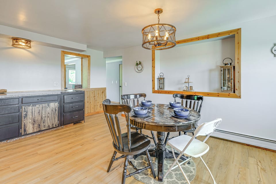 House (2 Bedrooms) | Interior
