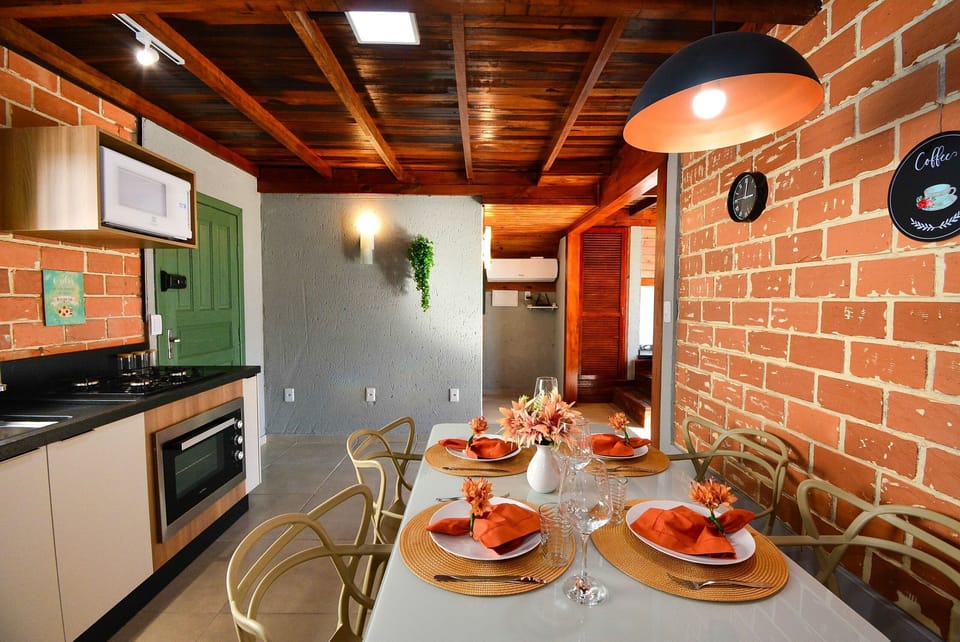 Chalet | Dining