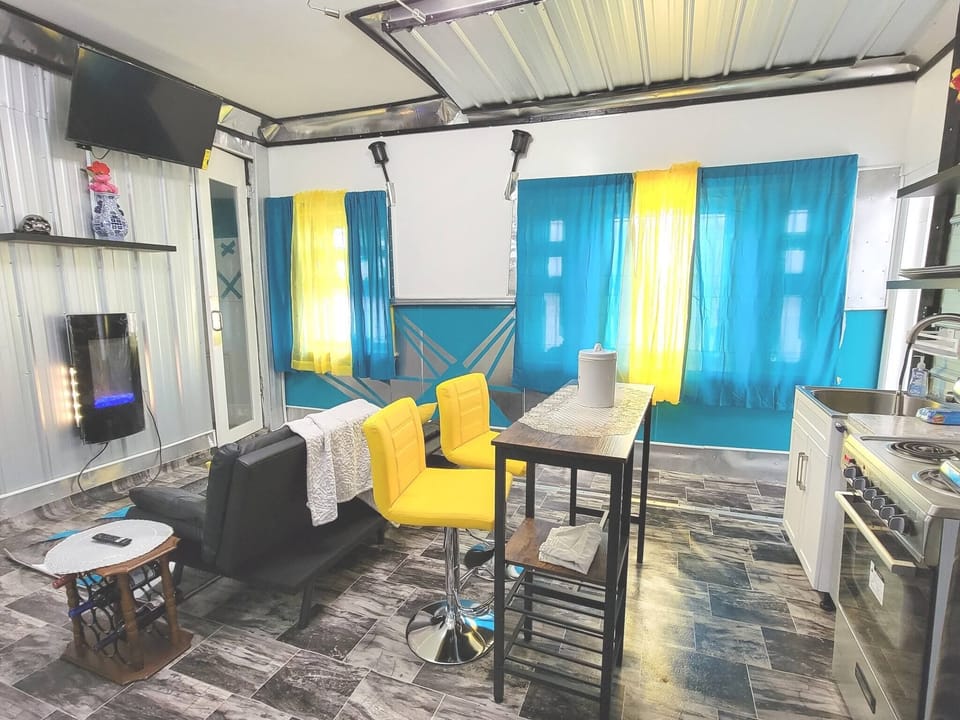 Apartment, 1 Bedroom, Smoking, Fireplace | Private kitchen