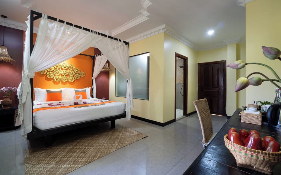 Deluxe Double Room, Balcony, Pool View (Free Bus Station Pick Up) | Minibar, in-room safe, individually decorated, individually furnished