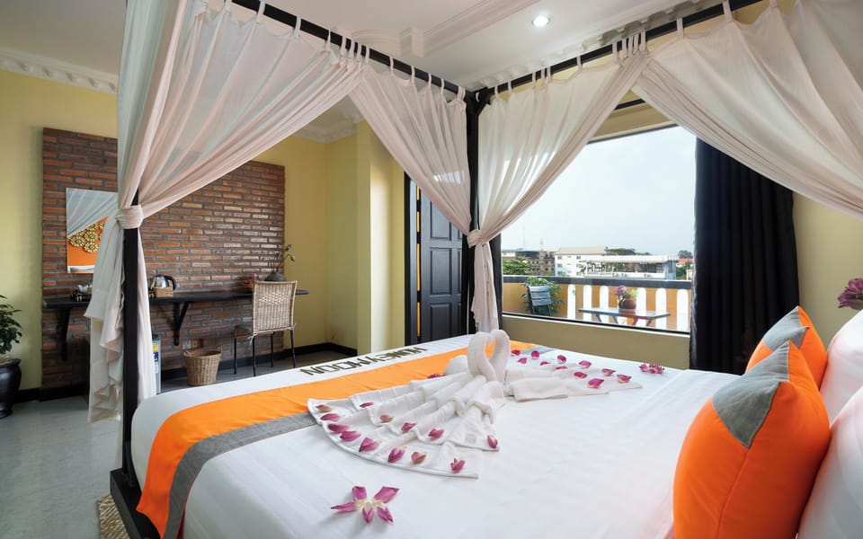 Deluxe Double Room, Balcony, Pool View (Free Bus Station Pick Up) | Room amenity