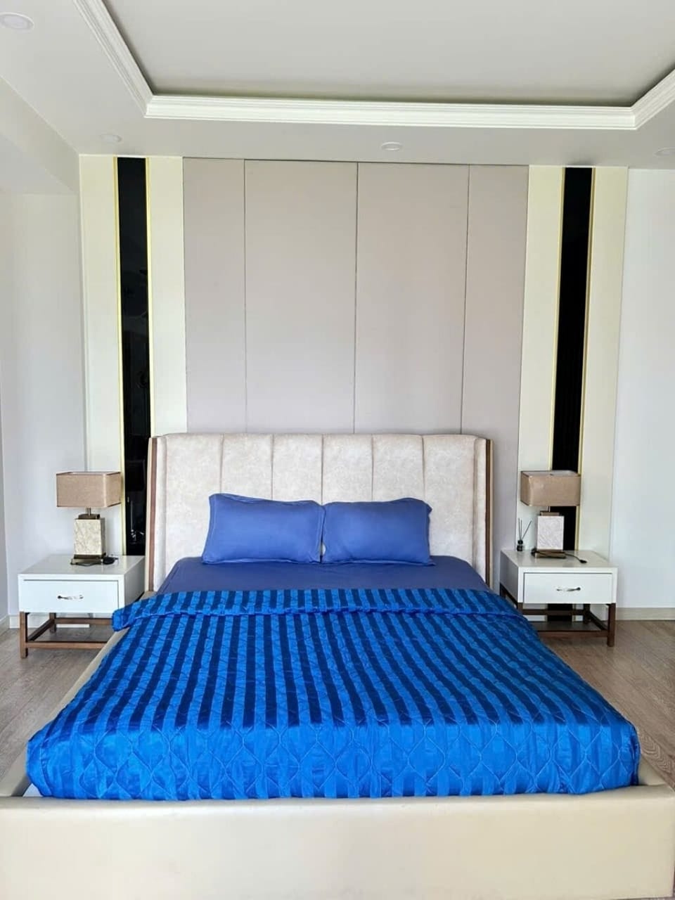 Deluxe Duplex, City View | Desk, laptop workspace, soundproofing, iron/ironing board